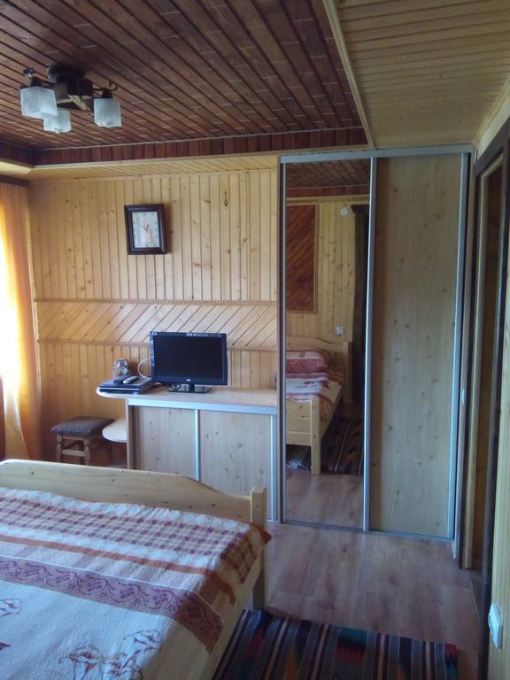 Homestay Opryshky Tatariv Extérieur photo